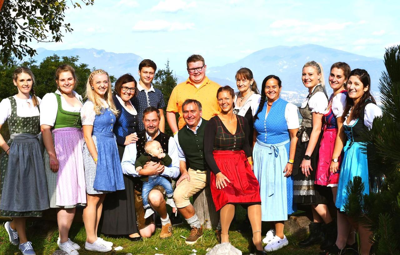 Hotel Baumgartnerhof Finkenstein am Faaker See ภายนอก รูปภาพ
